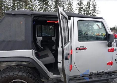 2008 Jeep Wrangler Unlimited X z USA, uszkodzony, nr VIN 1J4GA39138L500568